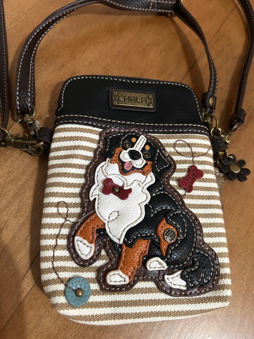 Chala Bernese Mountain Dog Crossbody Purse - Picture 2 of 6